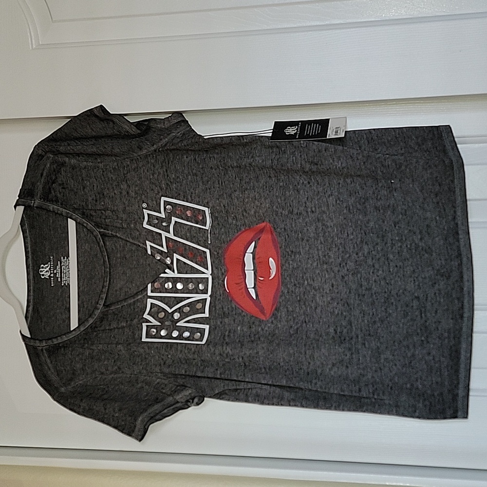 Rock and Republic key hole neckline Kiss top gray silver red size XL - Picture 1 of 8